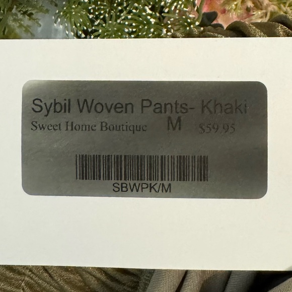 NEW WITH TAGS Zenana Sybil flowy woven pants, Size Medium - Picture 6 of 6